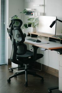 Amazon Basics vs HUANUO Footrest: Which One Wins?
